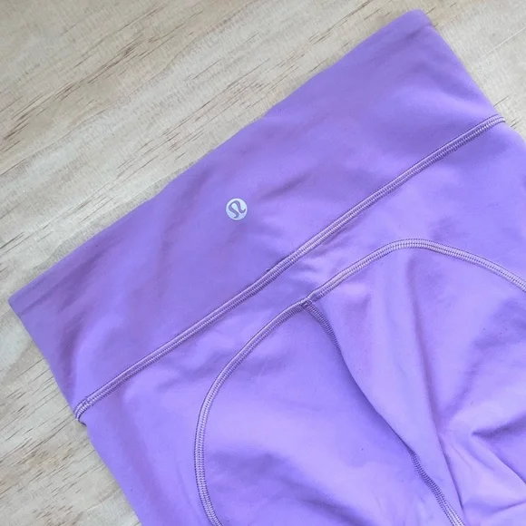Lululemon Invigorate light purple/pink leggings Size 6 - Picture 8 of 10